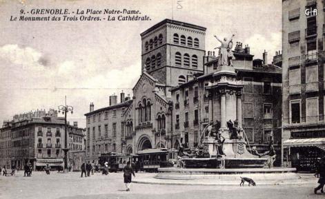 Grenoble place notre dame